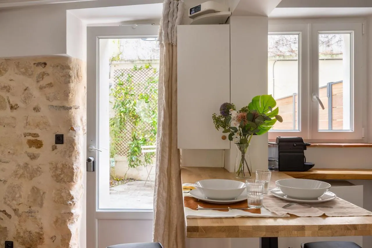 Appartement Boutik Boheme Le jardin Montmartre à Paris France