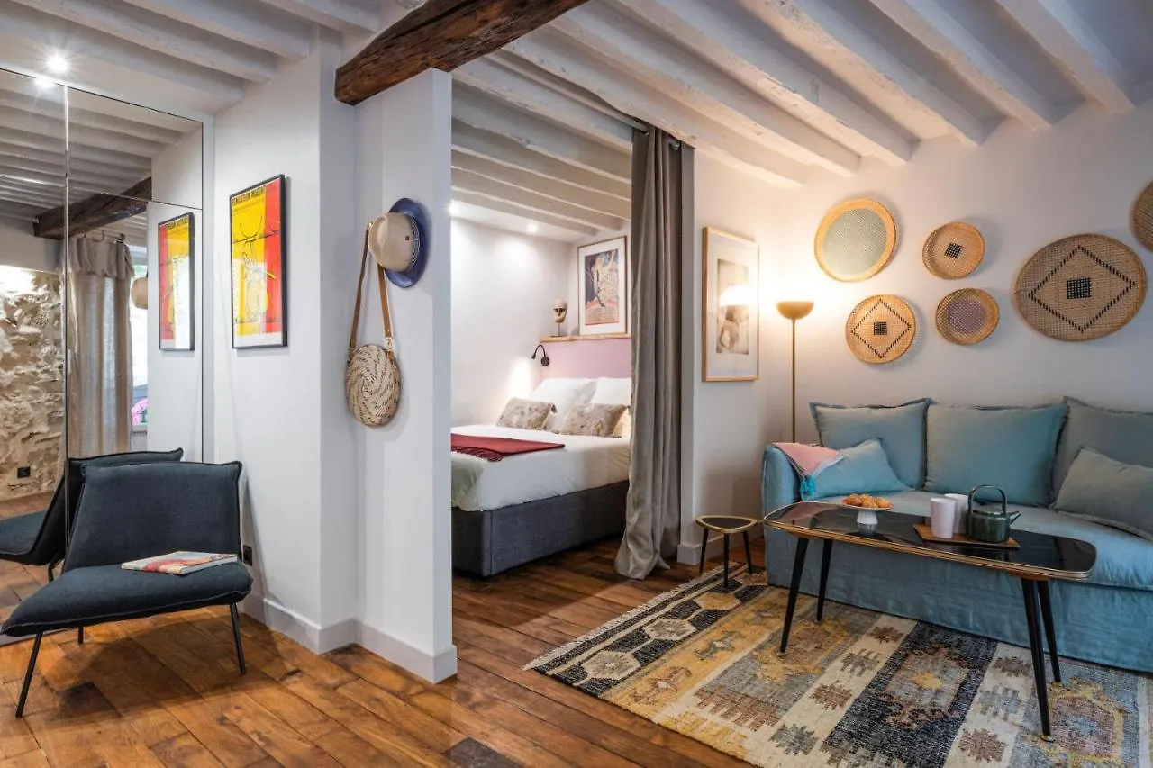 Appartement Boutik Boheme Le jardin Montmartre à Paris France